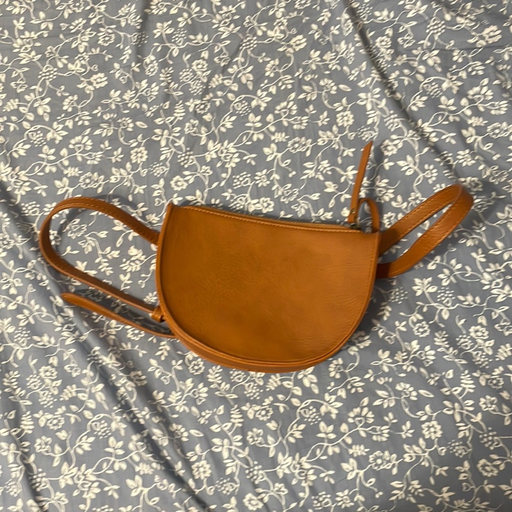 Universal thread hip purse